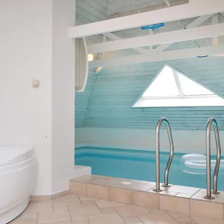 Four-bedroom Holiday In Ringkøbing