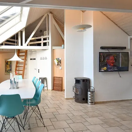 Four-bedroom Holiday In Ringkøbing